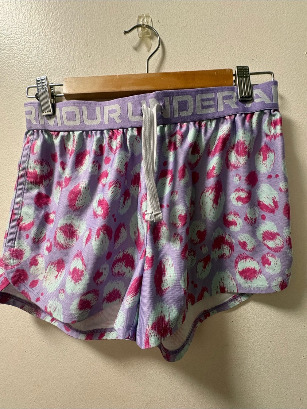 Under Armour Lavender Athletic Shorts with Pink & Mint Spot Print size YXL